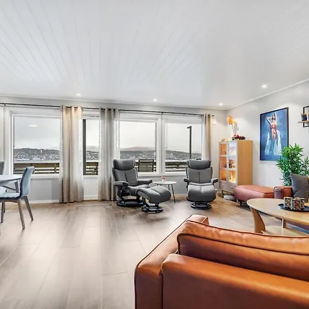 Apartman The Polar House - Free Parking