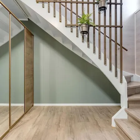 The Polar House - Free Parking *