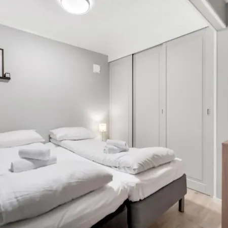 The Polar House - Free Parking *